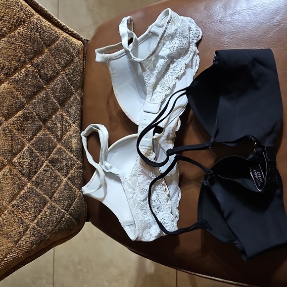 Lot Of 2 Victoria's Secret Dream Angels Push Up Lined Demi Underwire Bras Padded - Picture 2 of 4